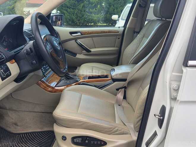 BMW X5 2001, 319,000 km - 4.4 l - Quba