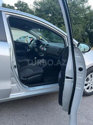 Kia Rio 2015, 163,000 km - 1.6 л - Göyçay