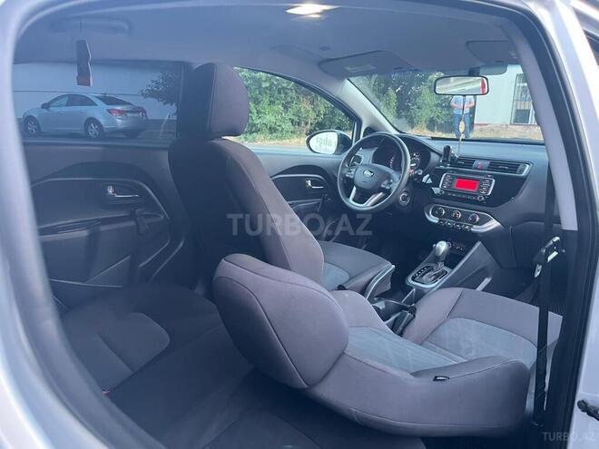 Kia Rio 2015, 163,000 km - 1.6 л - Göyçay