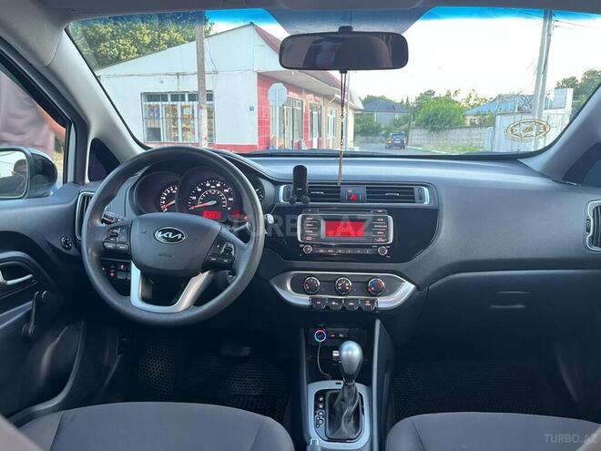 Kia Rio 2015, 163,000 km - 1.6 л - Göyçay