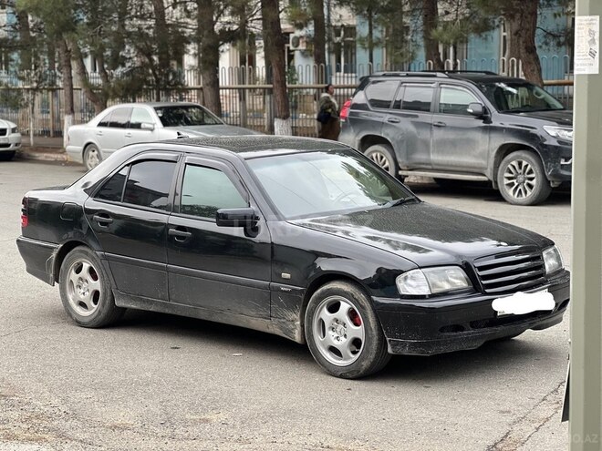 Mercedes C 240 2000, 245,000 km - 2.4 l - Sumqayıt