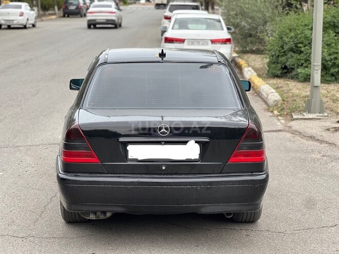 Mercedes C 240 2000, 245,000 km - 2.4 l - Sumqayıt