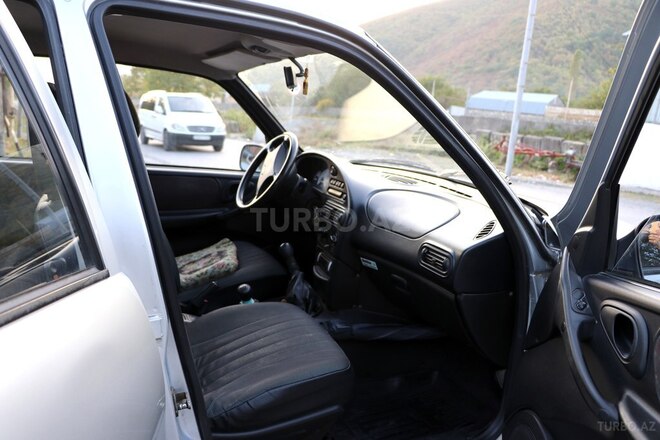 Chevrolet Niva 2006, 930,000 km - 1.7 l - Şəki