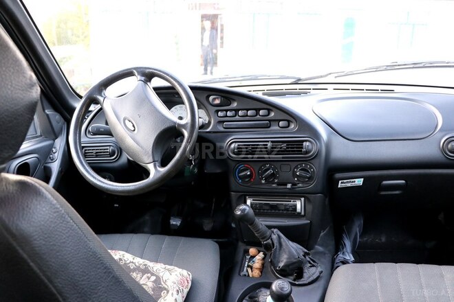 Chevrolet Niva 2006, 930,000 km - 1.7 l - Şəki