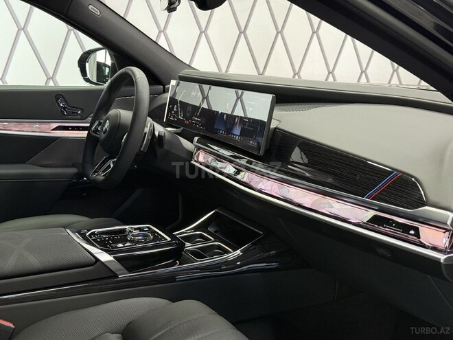 BMW 740 2025, 6,000 km - 3.0 l - Bakı