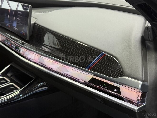 BMW 740 2025, 6,000 km - 3.0 l - Bakı