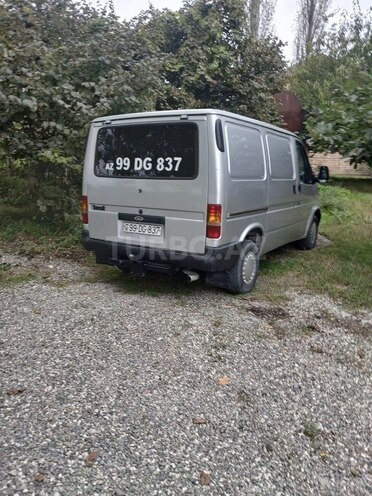 Ford Transit 1998, 540,345 km - 2.5 l - Quba
