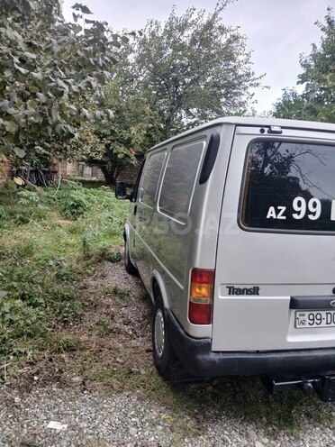 Ford Transit 1998, 540,345 km - 2.5 l - Quba