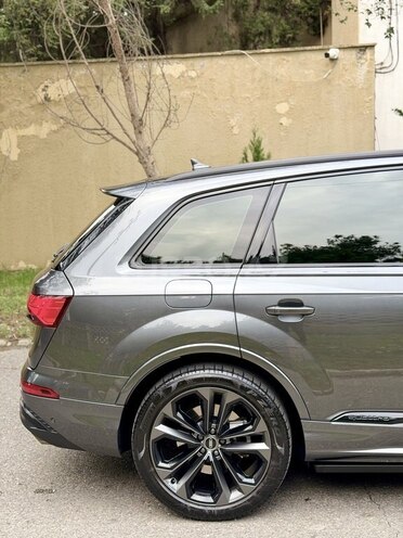 Audi Q7 2025, 27,500 km - 2.0 l - Bakı