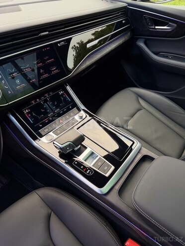 Audi Q7 2025, 27,500 km - 2.0 l - Bakı
