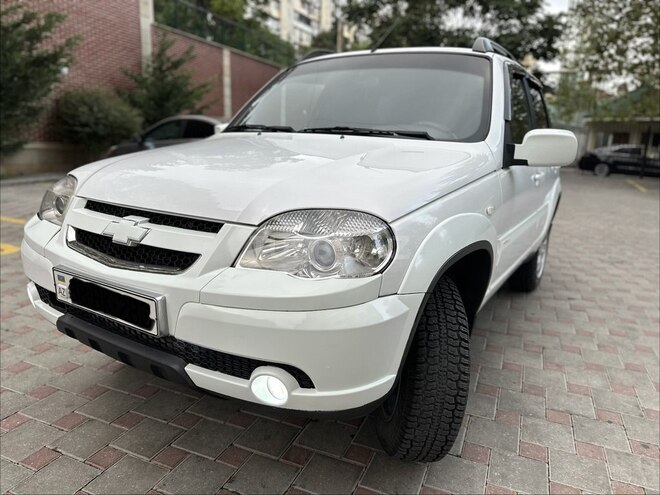 Chevrolet Niva 2011, 150,000 km - 1.7 л - Bakı