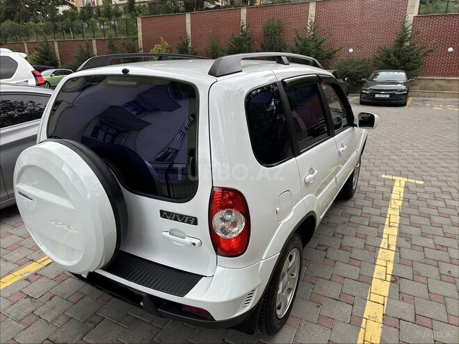 Chevrolet Niva 2011, 150,000 km - 1.7 л - Bakı