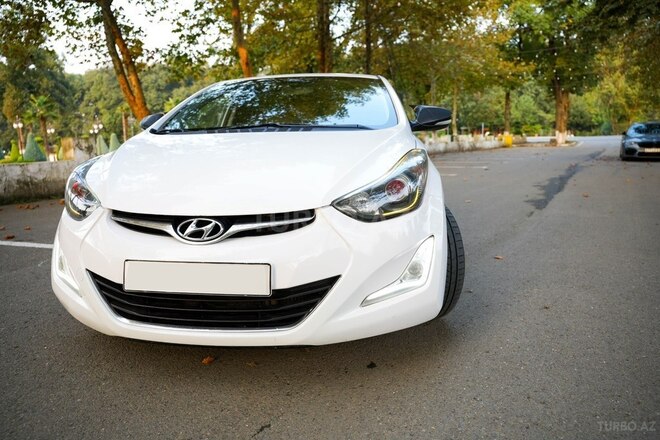 Hyundai Avante 2015, 212,000 km - 1.6 l - Masallı