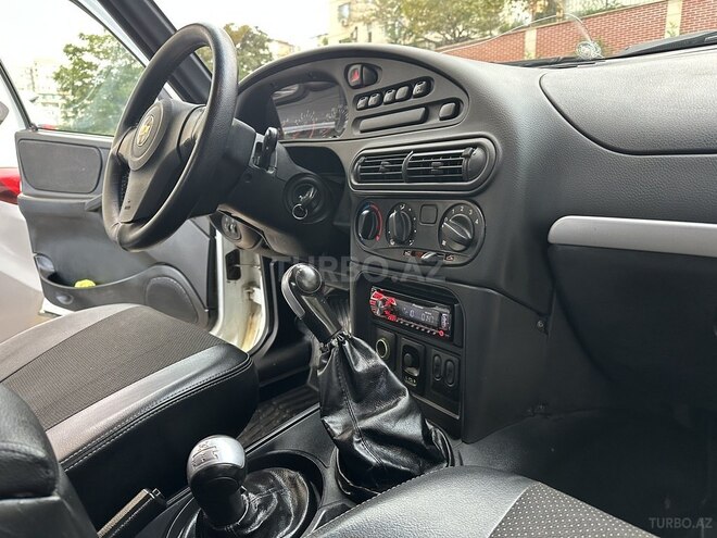 Chevrolet Niva 2011, 150,000 km - 1.7 л - Bakı