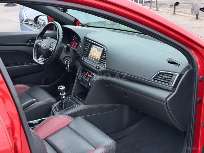 Hyundai Elantra 2017, 146,000 km - 1.6 l - Bakı