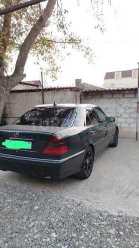 Mercedes C 240 1999, 225,000 km - 2.4 l - Ağcabədi