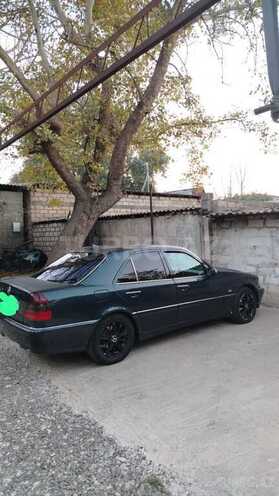 Mercedes C 240 1999, 225,000 km - 2.4 l - Ağcabədi