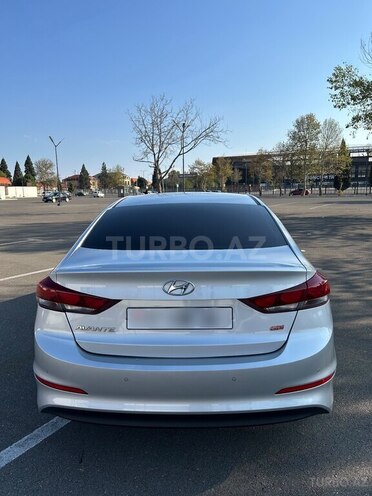 Hyundai Elantra 2016, 220,000 km - 1.6 l - Gəncə