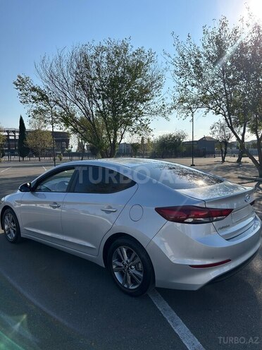 Hyundai Elantra 2016, 220,000 km - 1.6 l - Gəncə