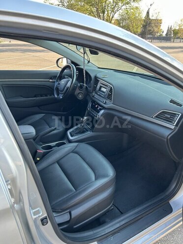 Hyundai Elantra 2016, 220,000 km - 1.6 l - Gəncə