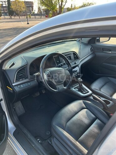 Hyundai Elantra 2016, 220,000 km - 1.6 l - Gəncə