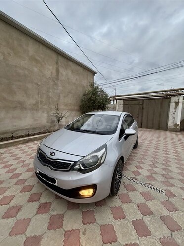 Kia Rio 2014, 237,000 km - 1.4 l - Sumqayıt