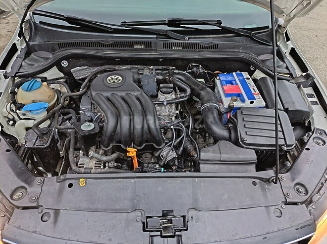 Volkswagen Jetta 2013, 230,000 km - 2.0 l - Sumqayıt