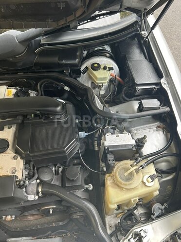 Mercedes E 200 1997, 280,000 km - 2.0 l - Mingəçevir