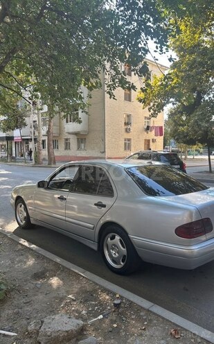 Mercedes E 200 1997, 280,000 km - 2.0 l - Mingəçevir