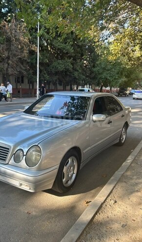 Mercedes E 200 1997, 280,000 km - 2.0 l - Mingəçevir