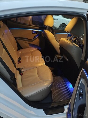 Hyundai Elantra 2015, 163,294 km - 1.8 l - Sumqayıt