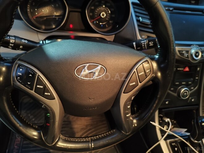 Hyundai Elantra 2015, 163,294 km - 1.8 l - Sumqayıt