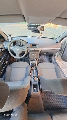 Opel Astra 2006, 287,000 km - 1.3 l - Balakən