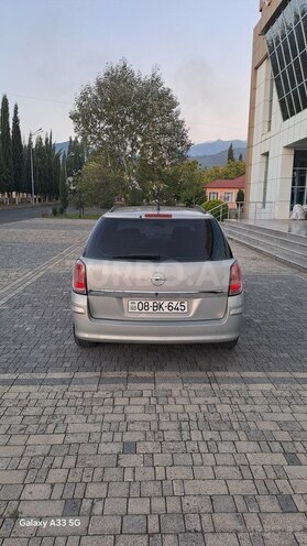 Opel Astra 2006, 287,000 km - 1.3 l - Balakən