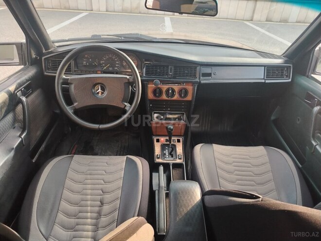 Mercedes 190 1990, 320,000 km - 2.0 l - Bakı
