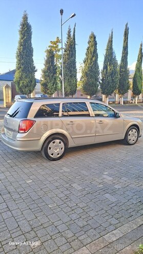 Opel Astra 2006, 287,000 km - 1.3 l - Balakən