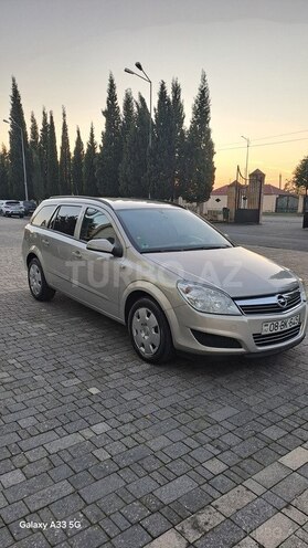 Opel Astra 2006, 287,000 km - 1.3 l - Balakən