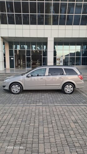 Opel Astra 2006, 287,000 km - 1.3 l - Balakən