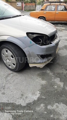 Opel Astra 2006, 287,000 km - 1.3 l - Balakən