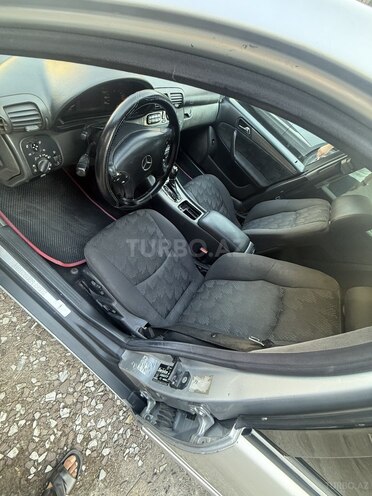 Mercedes C 200 2001, 245,450 km - 2.0 л - Bakı