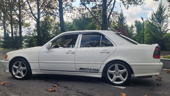 Mercedes C 230 1998, 298,000 km - 2.3 l - Şamaxı