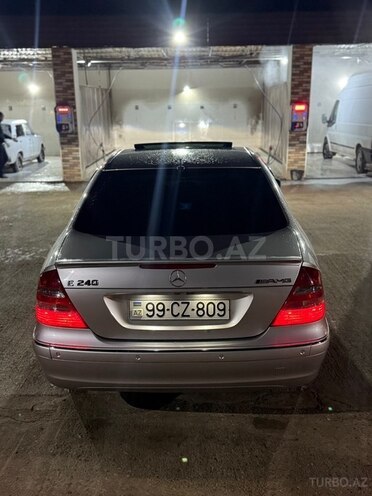 Mercedes E 240 2002, 398,000 km - 2.6 l - Qazax