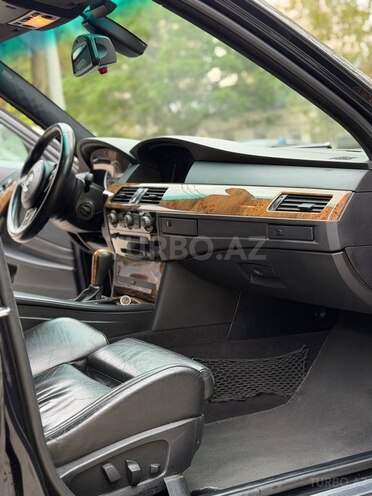 BMW 525 2004, 290,000 km - 2.5 l - Bakı