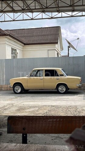 LADA (VAZ) 21011 1978, 486,645 km - 1.3 l - Salyan