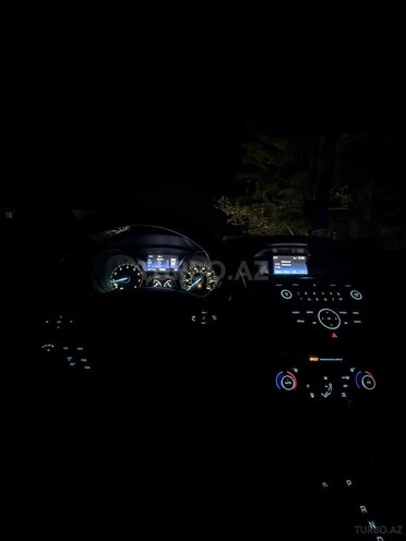 Ford Focus 2017, 202,700 km - 1.0 л - Ordubad