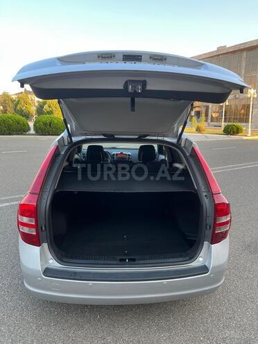 Kia  2008, 280,000 km - 1.4 l - Ucar