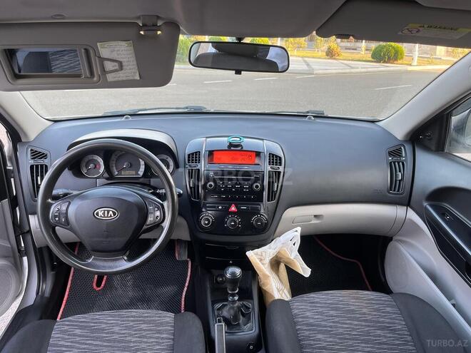 Kia  2008, 280,000 km - 1.4 l - Ucar