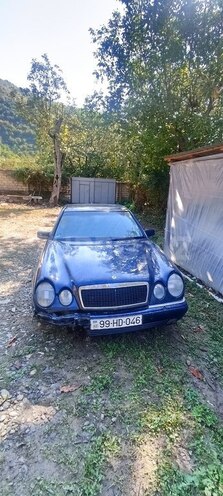 Mercedes E 280 1999, 613,585 km - 2.8 л - Şəki