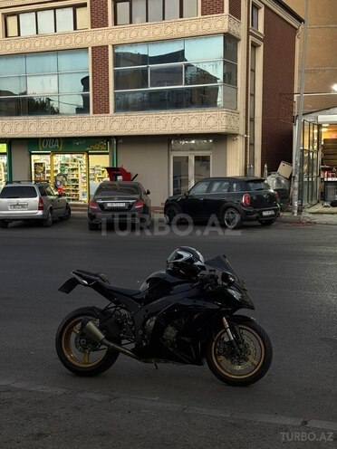 Kawasaki  2012, 19,700 km - 1.0 l - Bakı