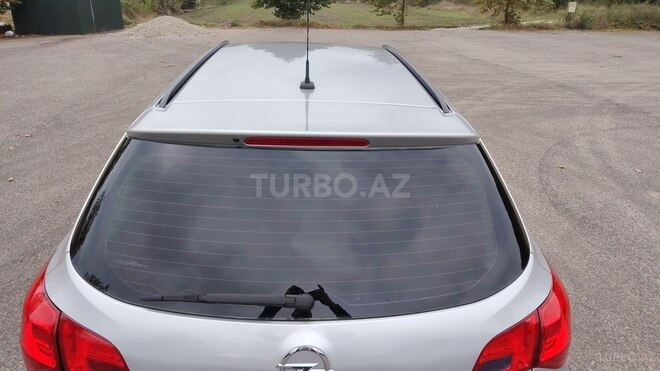 Opel Astra 2011, 238,000 km - 1.4 л - Qusar